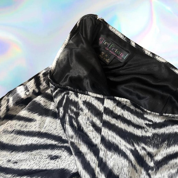 Silver & black silk zebra print pencil skirt - Picture 4 of 4